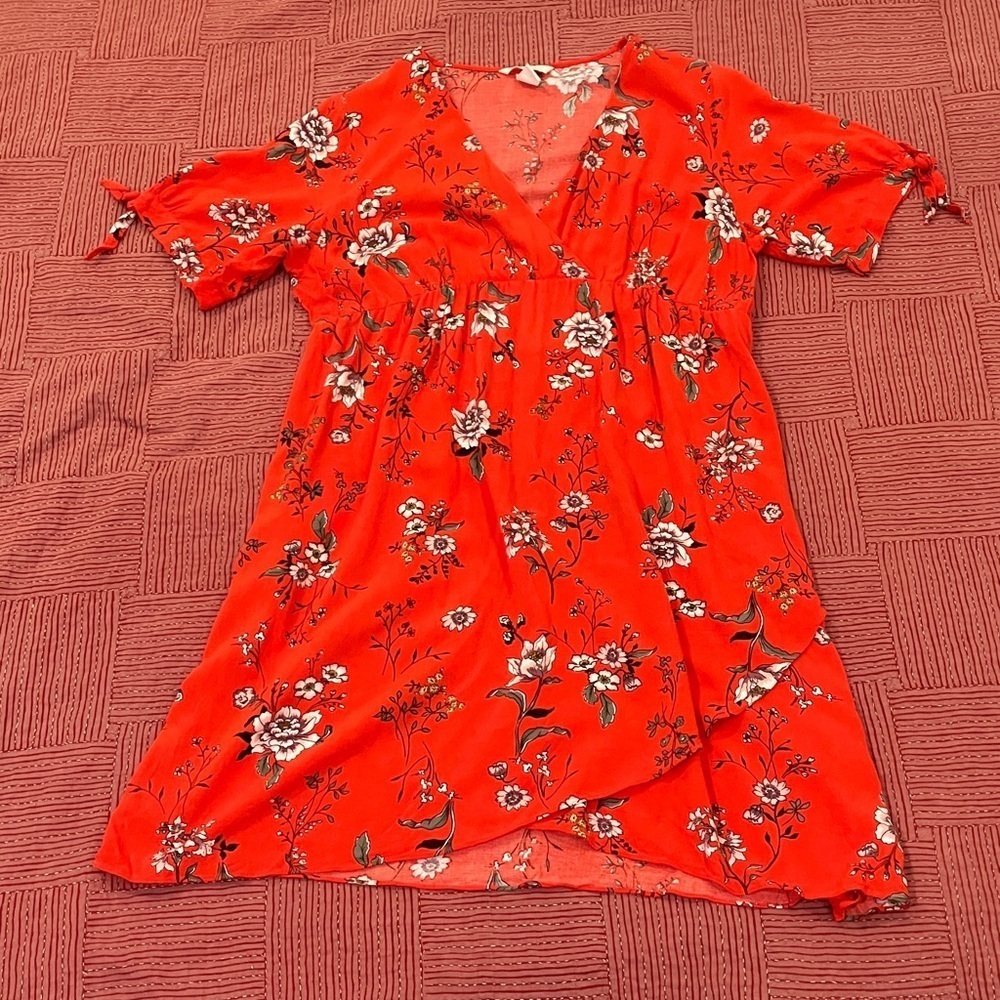 H&M Mama size large Red Floral Dress